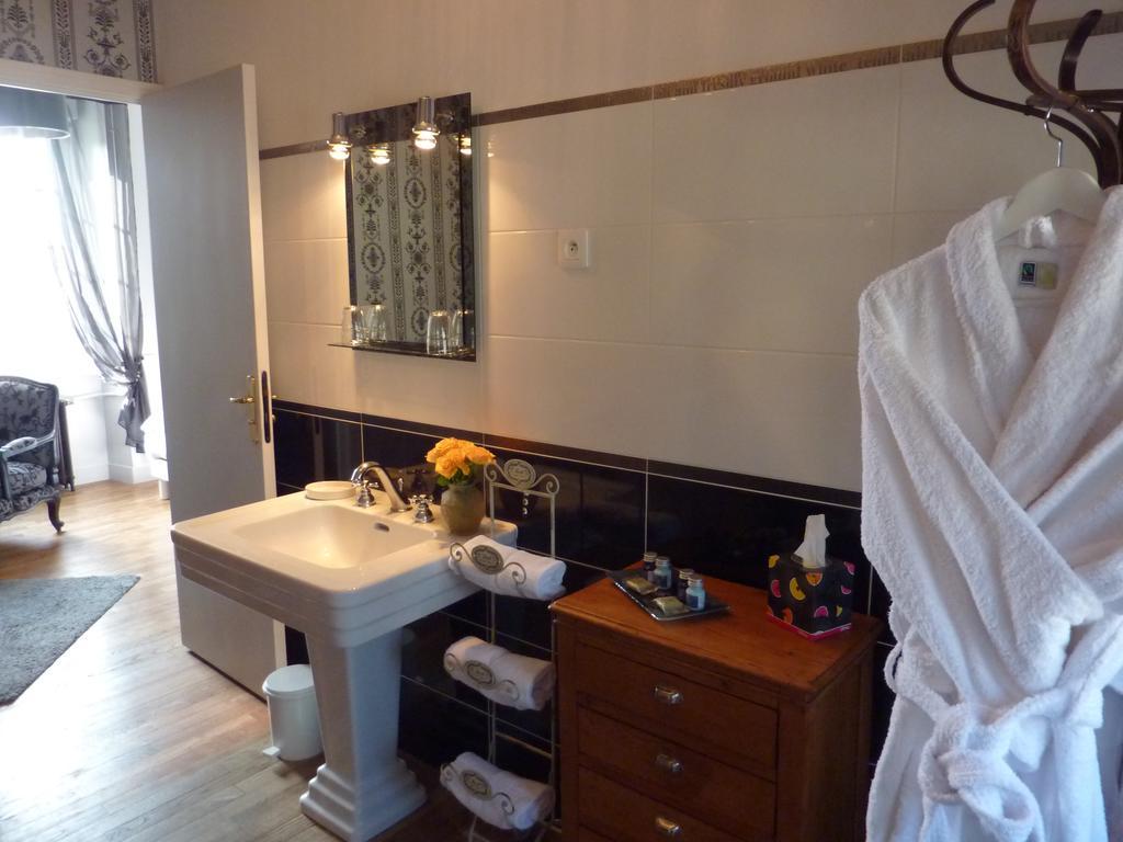 Maison D'Hotes Les Belles De Mai Pontorson Kamer foto